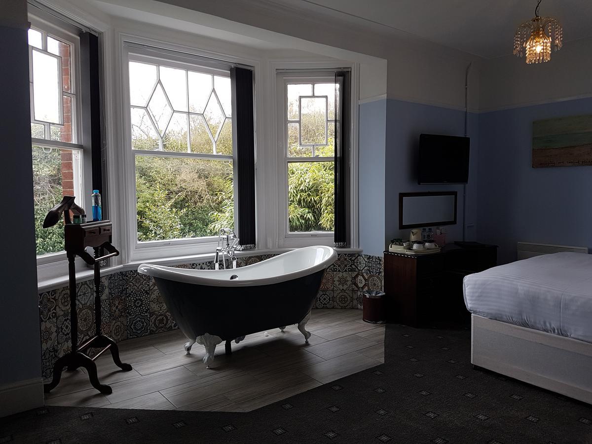 Seabrook House Hotel Hythe  Bagian luar foto